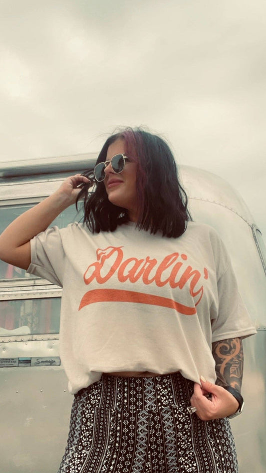 Darlin Graphic Tee