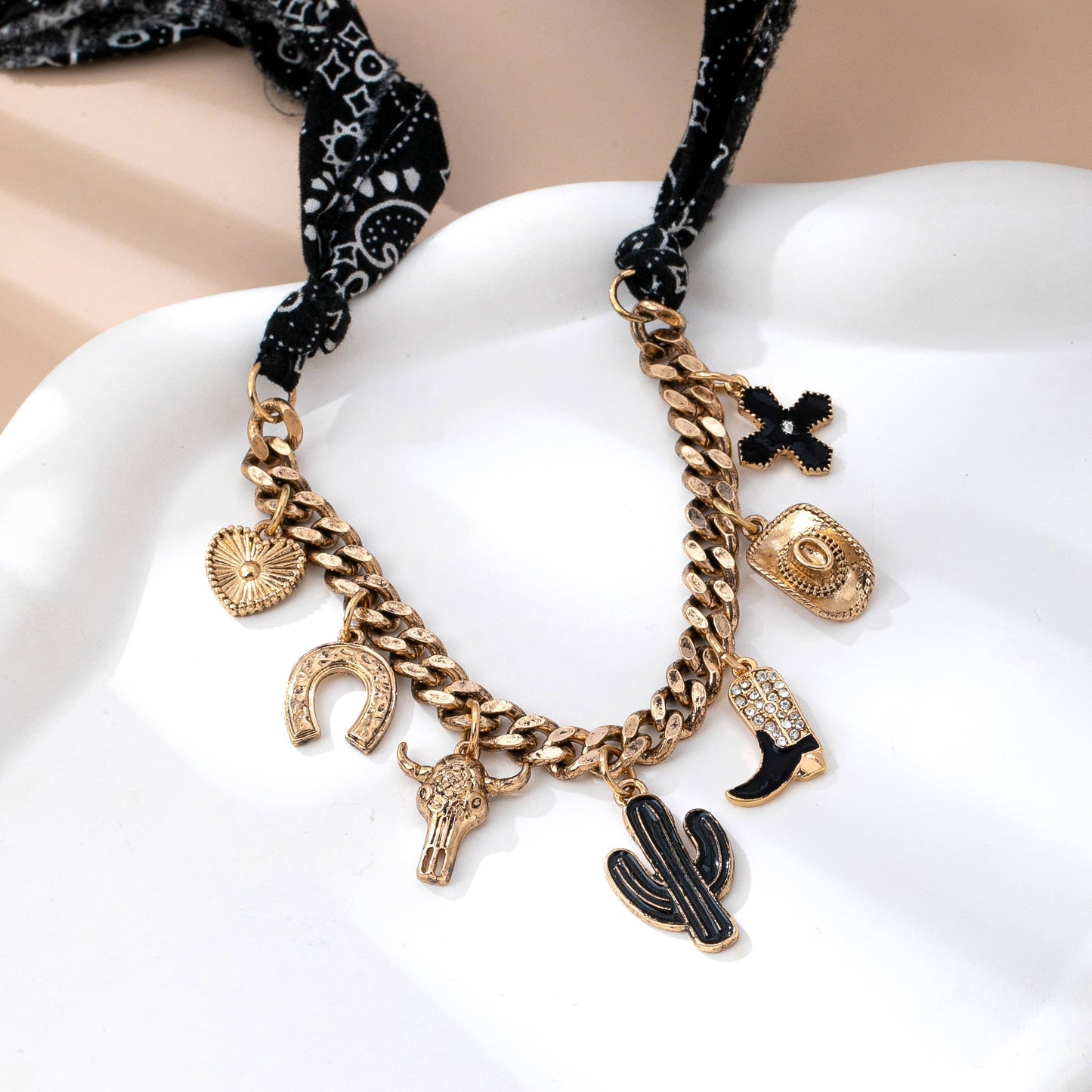 CHARM ANIMAL SCARF NECKLACE-WESTERN CROSS BOOT HAT