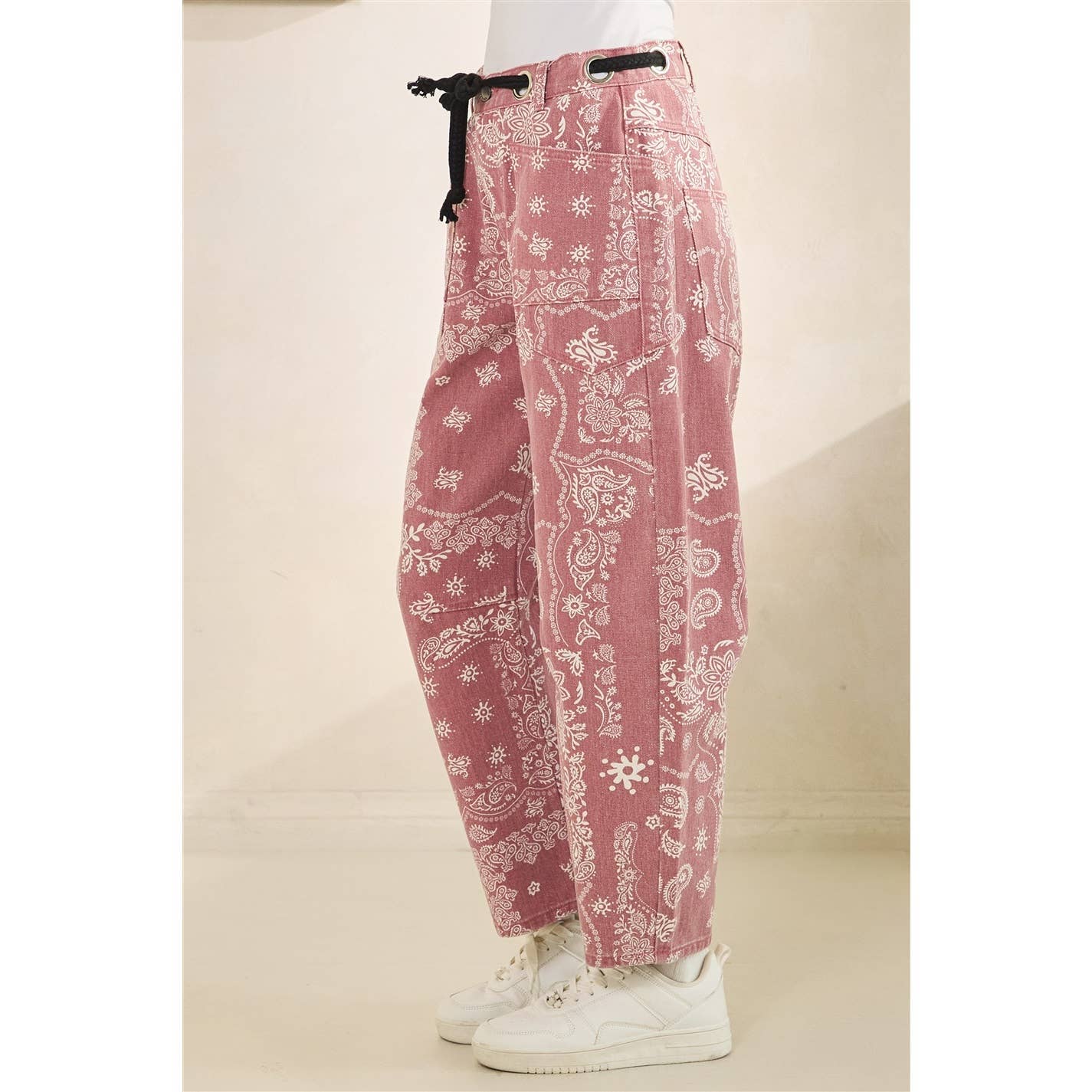 Printed Denim Pants with Belt Detail
