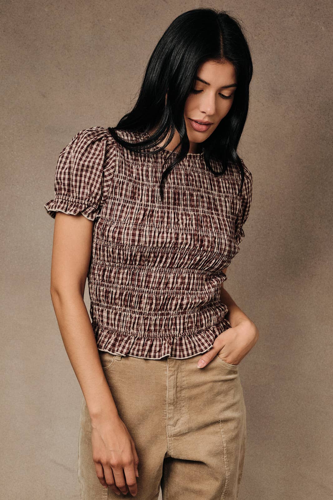 SHORT PUFF SLEEVE SMOCKED PLAID TOP W. RUFFLE DETAIL
